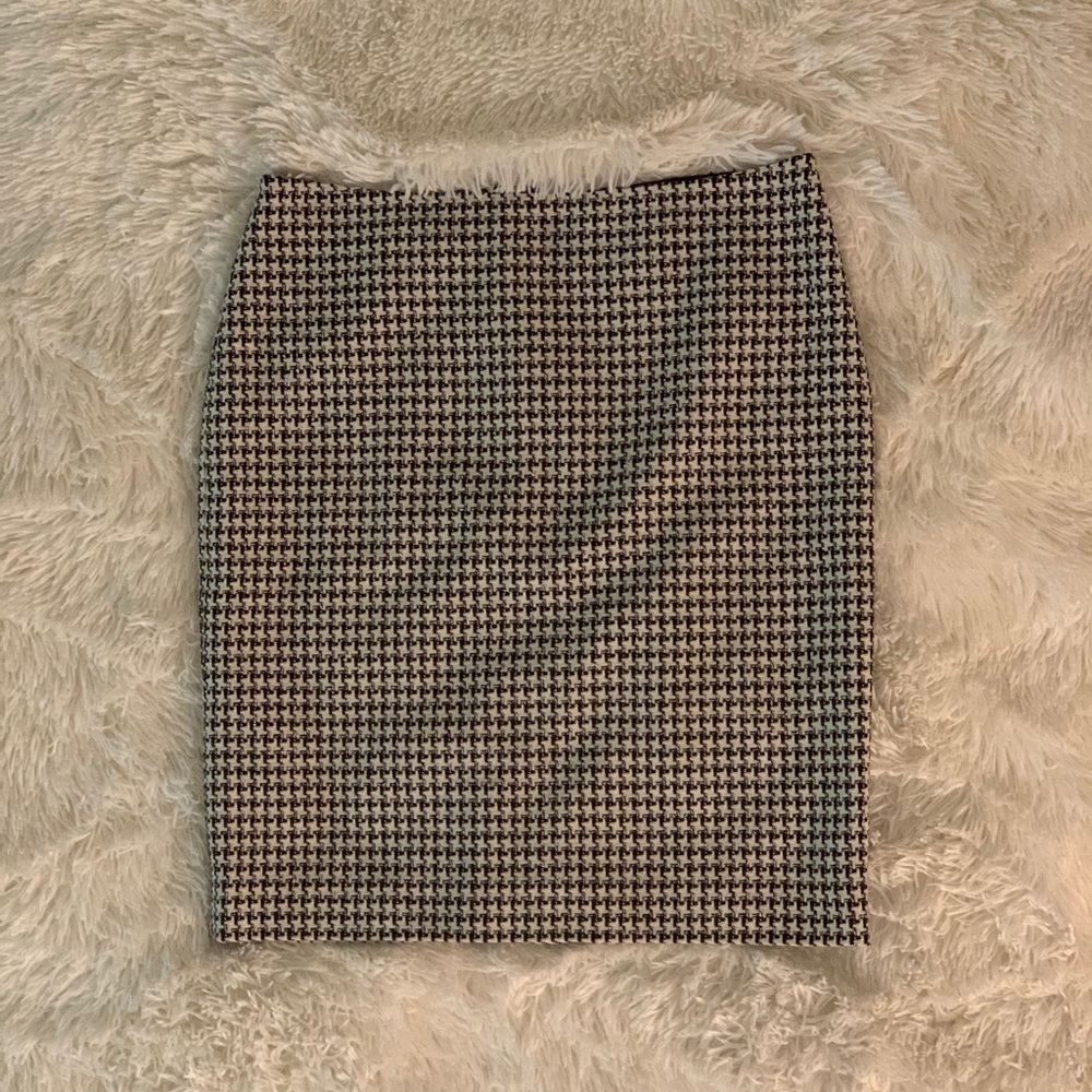 White House Black Market skirt